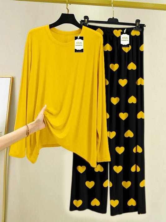 Plan Printed Nightwear Set with Black Mini Heart Printed Trousers – Women's Lounge Wear