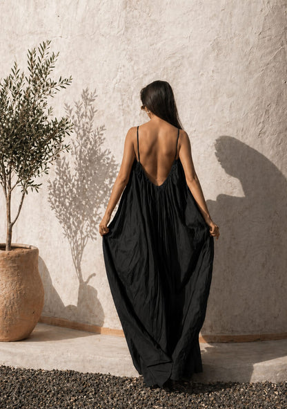 Midnight Elegance Maxi Dress -04
