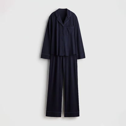 Burgundy dreams, cozy nights. Navy Colour✨