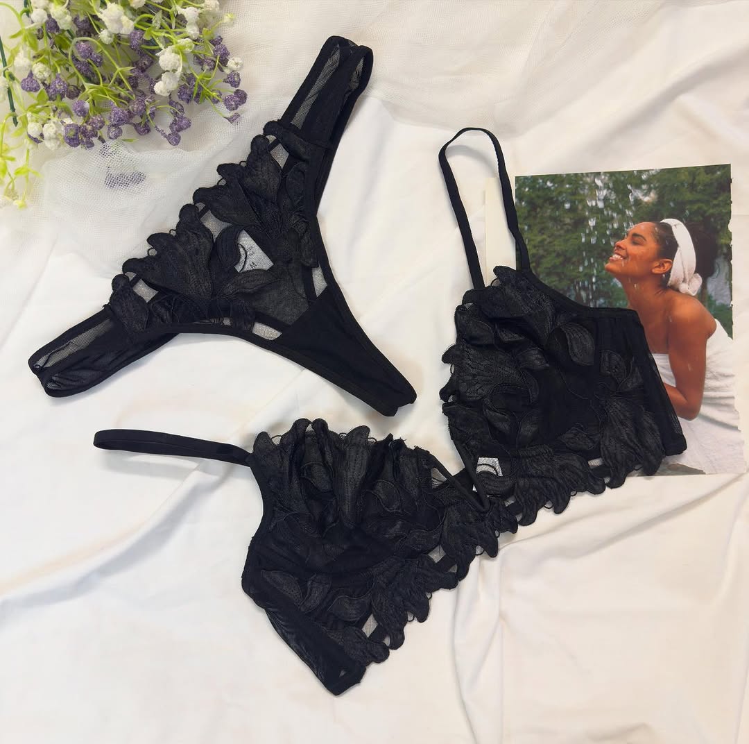 Women's Luxury Floral Applique Sheer Mesh Lingerie Set